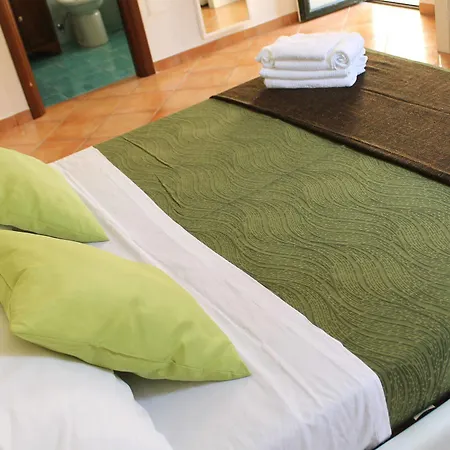 Bed & Breakfast Bouganville *